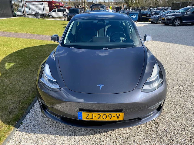 Tesla - model 3 - long range awd 75kwh - zj-209-v - 2019 - afbeelding 11 van  26