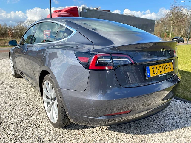 Tesla - model 3 - long range awd 75kwh - zj-209-v - 2019 - afbeelding 22 van  26