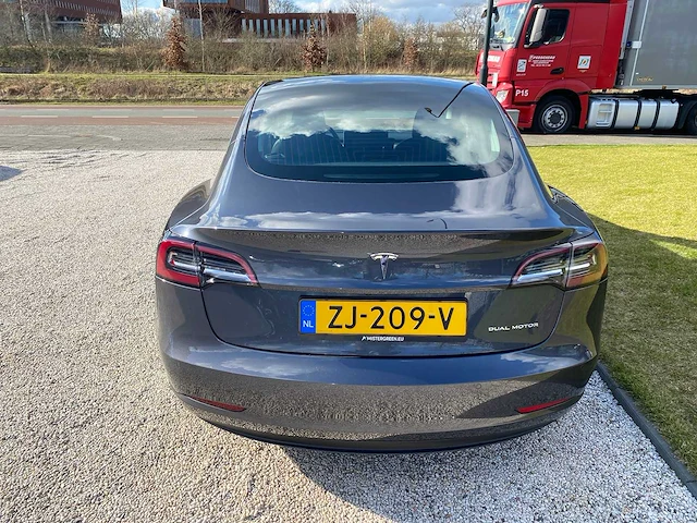 Tesla - model 3 - long range awd 75kwh - zj-209-v - 2019 - afbeelding 23 van  26