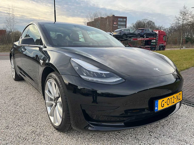Tesla - model 3 - stnd.rwd plus 60 kwh - g-012-nz - 2019 - afbeelding 8 van  21