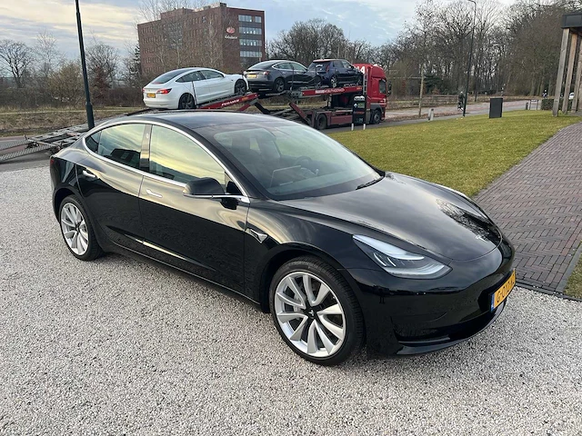 Tesla - model 3 - stnd.rwd plus 60 kwh - g-012-nz - 2019 - afbeelding 9 van  21
