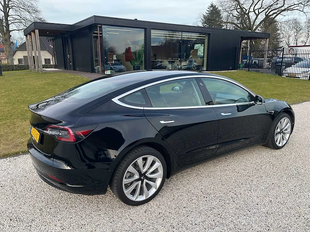 Tesla - model 3 - stnd.rwd plus 60 kwh - g-012-nz - 2019 - afbeelding 11 van  21