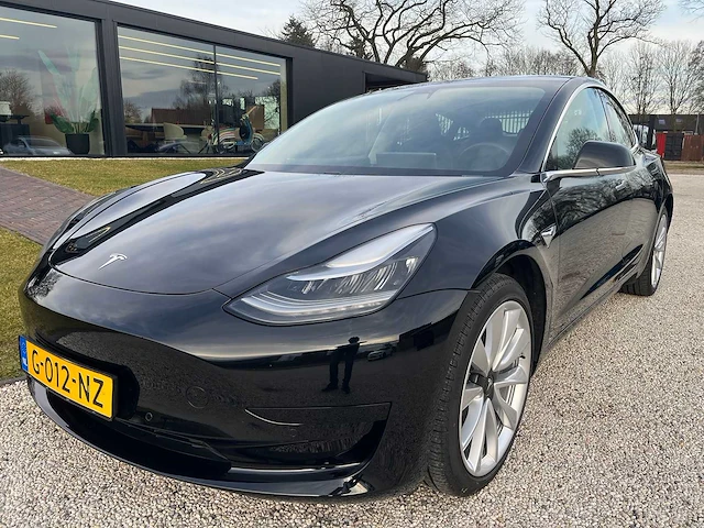 Tesla - model 3 - stnd.rwd plus 60 kwh - g-012-nz - 2019 - afbeelding 1 van  21
