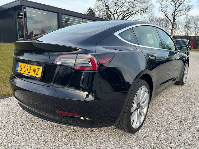 Tesla - model 3 - stnd.rwd plus 60 kwh - g-012-nz - 2019 - afbeelding 13 van  21