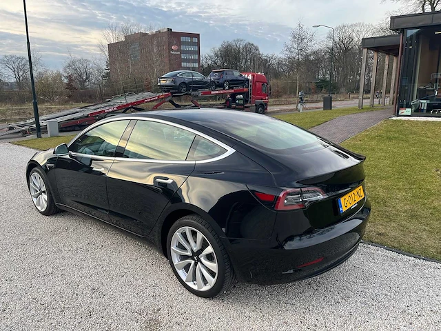 Tesla - model 3 - stnd.rwd plus 60 kwh - g-012-nz - 2019 - afbeelding 16 van  21