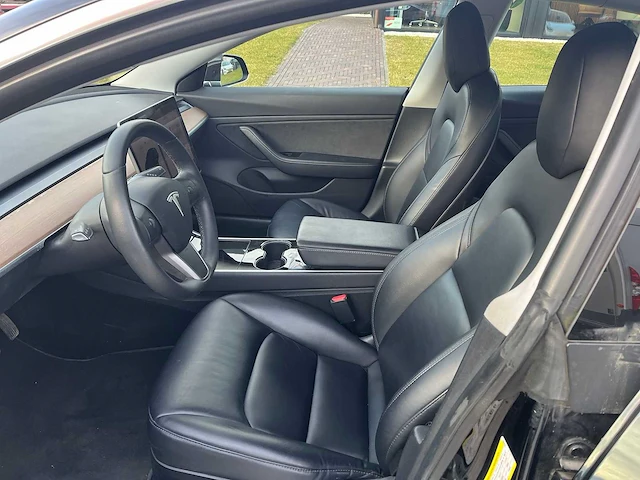 Tesla - model 3 - stnd.rwd plus 60 kwh - g-012-nz - 2019 - afbeelding 19 van  21