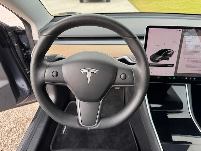 Tesla - model 3 - stnd.rwd plus 60 kwh - g-249-sl - 2019 - afbeelding 7 van  23