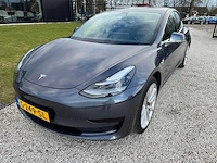 Tesla - model 3 - stnd.rwd plus 60 kwh - g-249-sl - 2019 - afbeelding 1 van  23