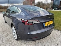 Tesla - model 3 - stnd.rwd plus 60 kwh - g-249-sl - 2019 - afbeelding 19 van  23