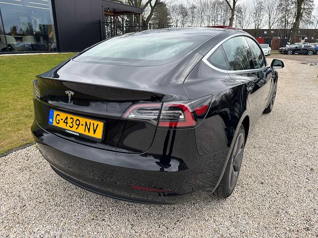 Tesla - model 3 - stnd.rwd plus 60 kwh - g-439-nv - 2019 - afbeelding 15 van  23