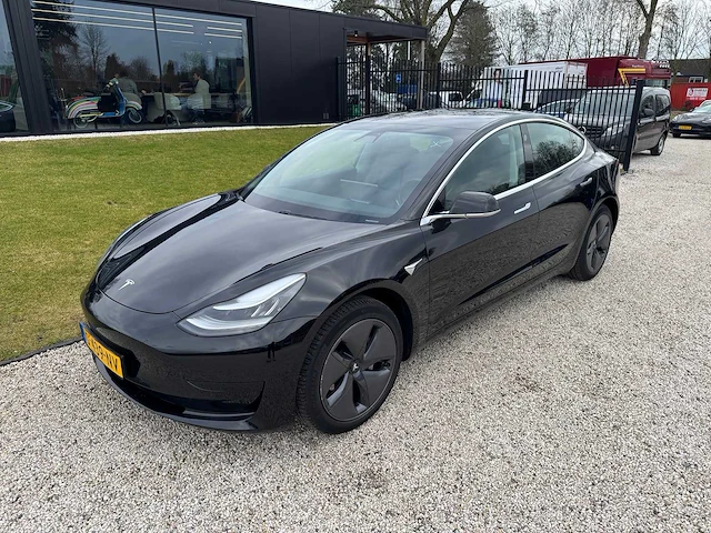 Tesla - model 3 - stnd.rwd plus 60 kwh - g-439-nv - 2019 - afbeelding 12 van  23