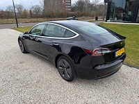 Tesla - model 3 - stnd.rwd plus 60 kwh - g-439-nv - 2019 - afbeelding 18 van  23