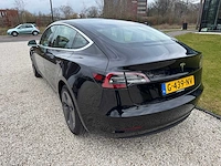 Tesla - model 3 - stnd.rwd plus 60 kwh - g-439-nv - 2019 - afbeelding 19 van  23