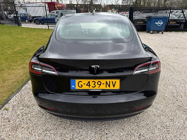 Tesla - model 3 - stnd.rwd plus 60 kwh - g-439-nv - 2019 - afbeelding 20 van  23