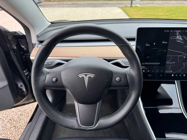 Tesla - model 3 - stnd.rwd plus 60 kwh - g-439-nv - 2019 - afbeelding 23 van  23