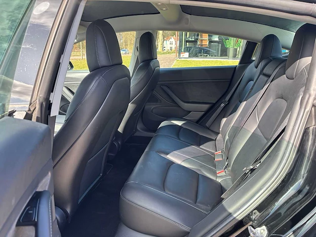 Tesla - model 3 - stnd.rwd plus 60 kwh - g-464-nv - 2019 - afbeelding 7 van  20