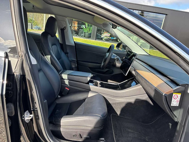 Tesla - model 3 - stnd.rwd plus 60 kwh - g-464-nv - 2019 - afbeelding 10 van  20