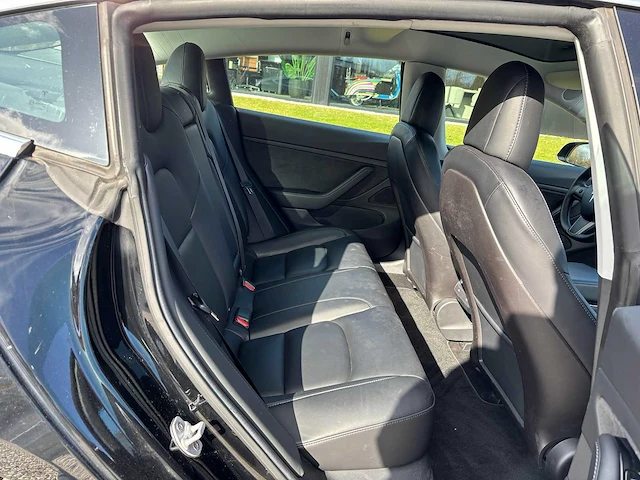 Tesla - model 3 - stnd.rwd plus 60 kwh - g-464-nv - 2019 - afbeelding 13 van  20