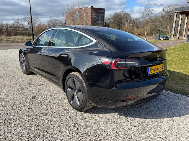 Tesla - model 3 - stnd.rwd plus 60 kwh - g-464-nv - 2019 - afbeelding 15 van  20