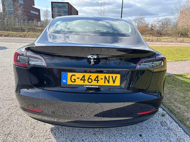 Tesla - model 3 - stnd.rwd plus 60 kwh - g-464-nv - 2019 - afbeelding 16 van  20