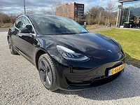 Tesla - model 3 - stnd.rwd plus 60 kwh - g-464-nv - 2019 - afbeelding 19 van  20