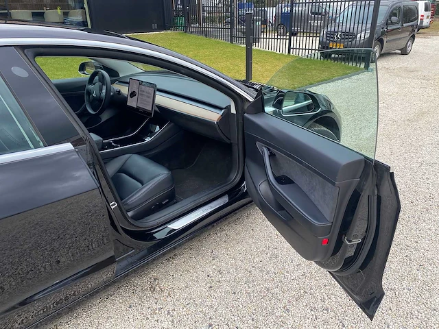 Tesla - model 3 - stnd.rwd plus 60 kwh - g-483-sk - 2019 - afbeelding 6 van  25