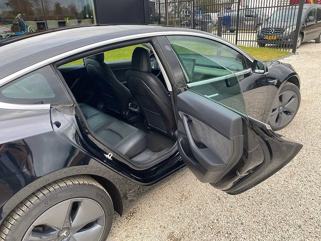 Tesla - model 3 - stnd.rwd plus 60 kwh - g-483-sk - 2019 - afbeelding 8 van  25