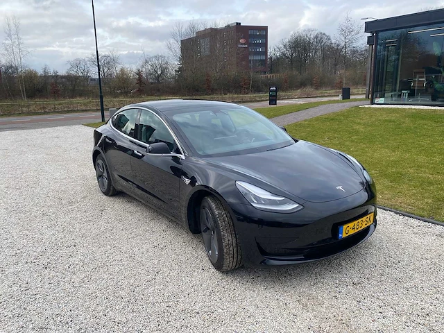 Tesla - model 3 - stnd.rwd plus 60 kwh - g-483-sk - 2019 - afbeelding 13 van  25