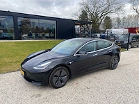 Tesla - model 3 - stnd.rwd plus 60 kwh - g-483-sk - 2019 - afbeelding 12 van  25