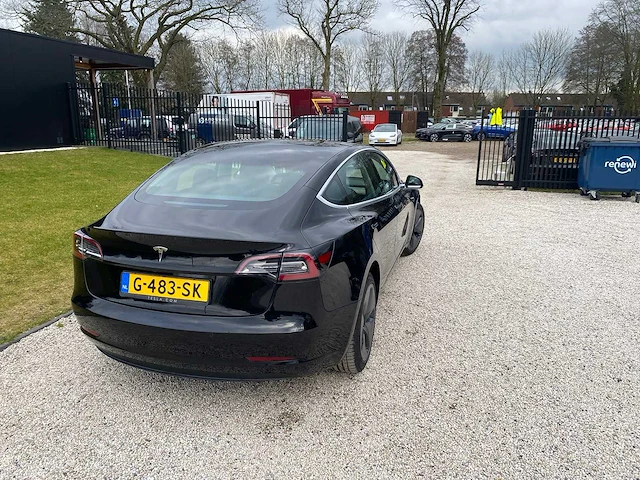 Tesla - model 3 - stnd.rwd plus 60 kwh - g-483-sk - 2019 - afbeelding 16 van  25