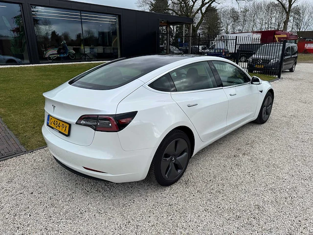 Tesla - model 3 - stnd.rwd plus 60 kwh - g-484-px - 2019 - afbeelding 15 van  23