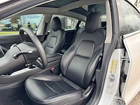 Tesla - model 3 - stnd.rwd plus 60 kwh - g-484-px - 2019 - afbeelding 22 van  23