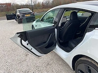 Tesla - model 3 - stnd.rwd plus 60 kwh - g-577-rn - 2019 - afbeelding 3 van  25