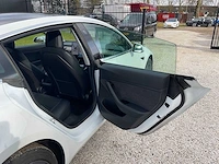 Tesla - model 3 - stnd.rwd plus 60 kwh - g-577-rn - 2019 - afbeelding 8 van  25