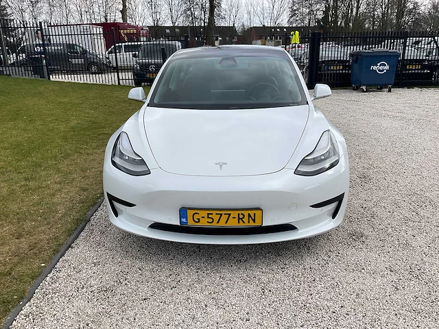 Tesla - model 3 - stnd.rwd plus 60 kwh - g-577-rn - 2019 - afbeelding 10 van  25