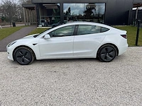 Tesla - model 3 - stnd.rwd plus 60 kwh - g-577-rn - 2019 - afbeelding 19 van  25