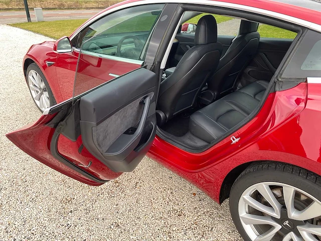 Tesla - model 3 - stnd.rwd plus 60 kwh - g-586-xs - 2019 - afbeelding 3 van  25