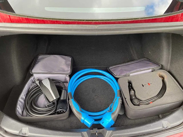 Tesla - model 3 - stnd.rwd plus 60 kwh - g-586-xs - 2019 - afbeelding 18 van  25
