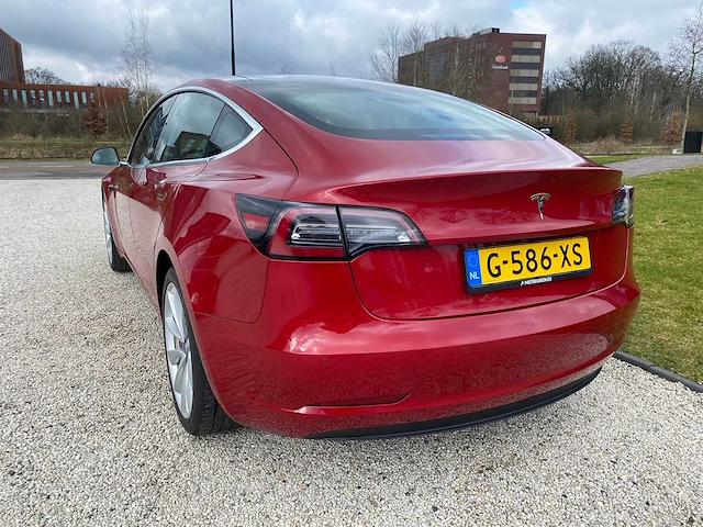 Tesla - model 3 - stnd.rwd plus 60 kwh - g-586-xs - 2019 - afbeelding 21 van  25