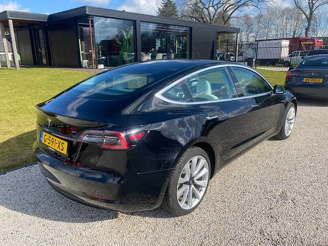 Tesla - model 3 - stnd.rwd plus 60 kwh - g-591-xs - 2019 - afbeelding 15 van  25