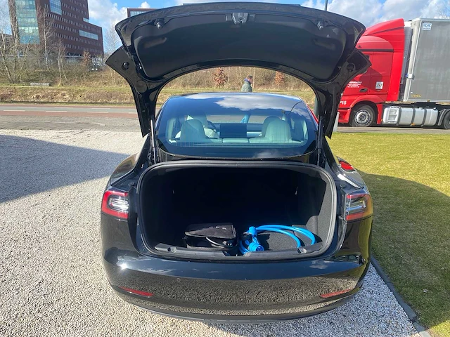 Tesla - model 3 - stnd.rwd plus 60 kwh - g-591-xs - 2019 - afbeelding 17 van  25