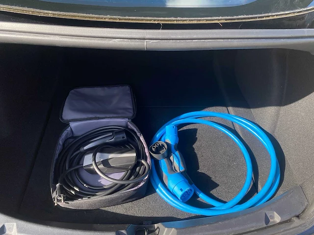 Tesla - model 3 - stnd.rwd plus 60 kwh - g-591-xs - 2019 - afbeelding 18 van  25