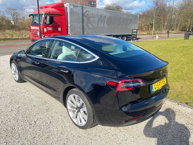 Tesla - model 3 - stnd.rwd plus 60 kwh - g-591-xs - 2019 - afbeelding 20 van  25