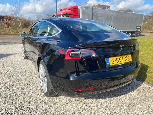 Tesla - model 3 - stnd.rwd plus 60 kwh - g-591-xs - 2019 - afbeelding 21 van  25