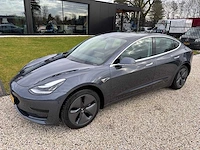 Tesla - model 3 - stnd.rwd plus 60 kwh - g-621-ph - 2019 - afbeelding 11 van  18