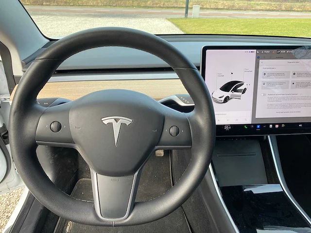 Tesla - model 3 - stnd.rwd plus 60 kwh - g-648-xs - 2019 - afbeelding 8 van  25