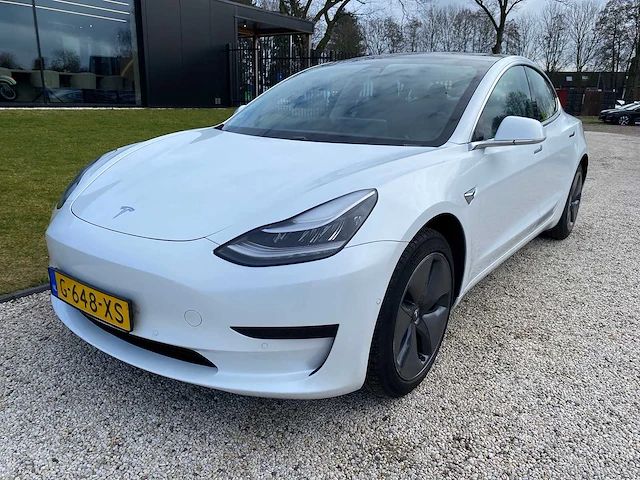 Tesla - model 3 - stnd.rwd plus 60 kwh - g-648-xs - 2019 - afbeelding 1 van  25
