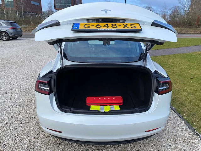 Tesla - model 3 - stnd.rwd plus 60 kwh - g-648-xs - 2019 - afbeelding 24 van  25
