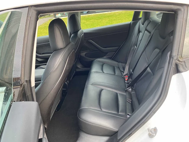 Tesla - model 3 - stnd.rwd plus 60 kwh - g-660-vd - 2019 - afbeelding 4 van  25