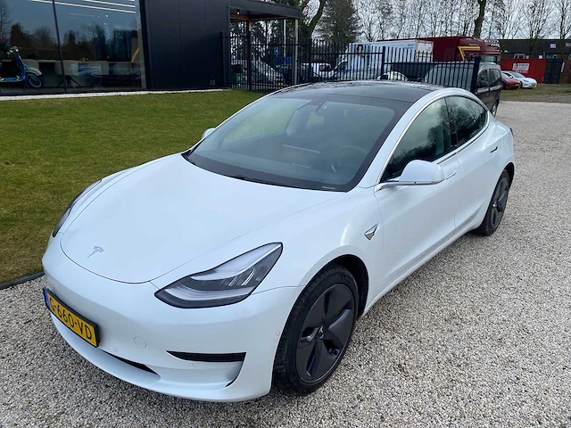 Tesla - model 3 - stnd.rwd plus 60 kwh - g-660-vd - 2019 - afbeelding 12 van  25
